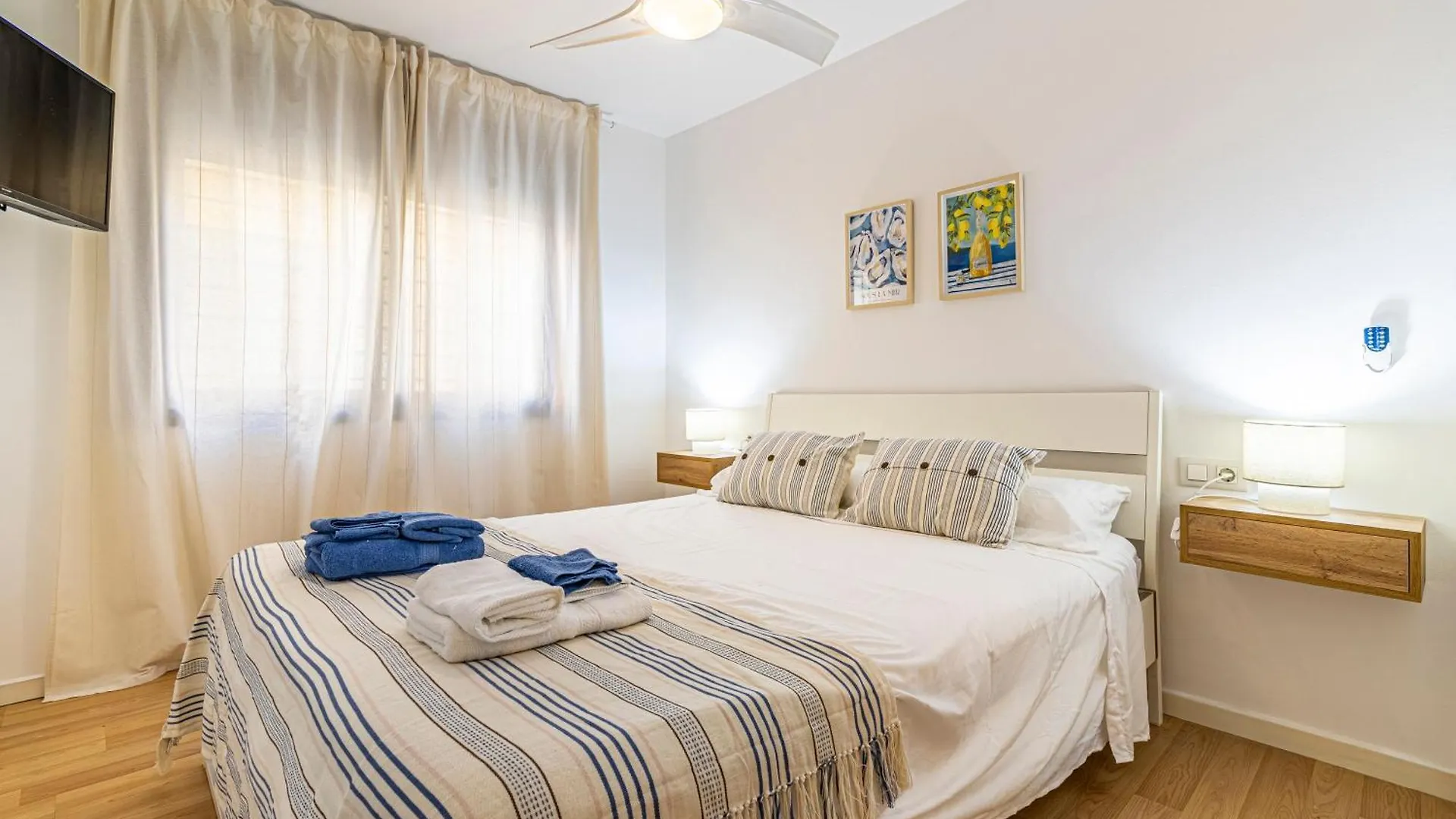 Solis Mare Apartments - Pedregalejo Beach Malaga Spain