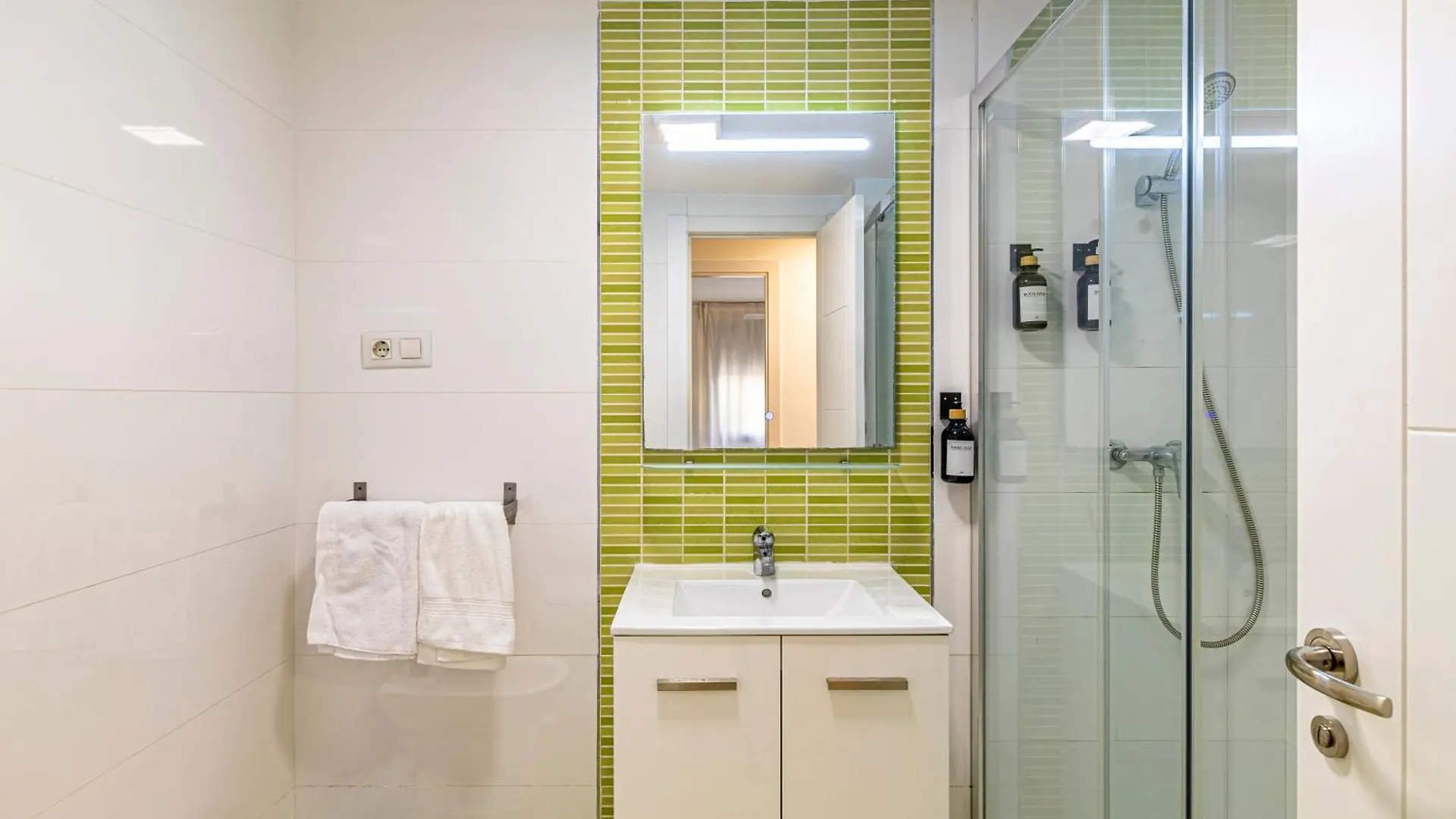 Solis Mare Apartments - Pedregalejo Beach Málaga